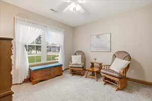 1331 E Beal Ave, Bucyrus, OH 44820 - Photo 27