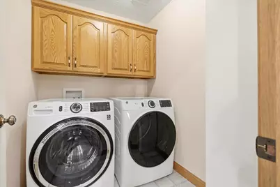 1331 E Beal Avenue, Bucyrus, OH 44820 - Photo 17