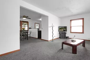 348 Darbyhurst Rd, Columbus, OH 43228 - Photo 11