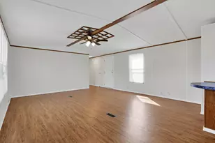 1100 Thornwood Dr SW, Heath, OH 43056 - Photo 9