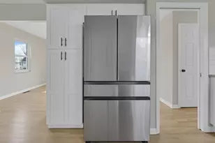 389 Deerfield Rd, Columbus, OH 43228 - Photo 11