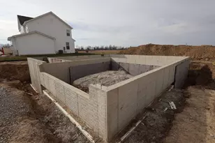 1494 Kenneth Dr, Delaware, OH 43015 - Photo 3