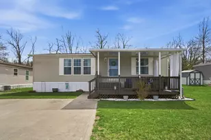 1100 Thornwood Dr SW, Heath, OH 43056 - Photo 1