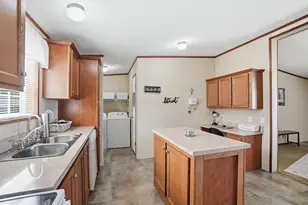 1100 Thornwood Dr SW, Heath, OH 43056 - Photo 19