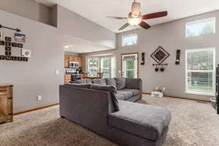 1521 W Quail Run Dr, Newark, OH 43055 - Photo 3