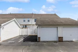 1146 Kinneton, Columbus, OH 43228 - Photo 3