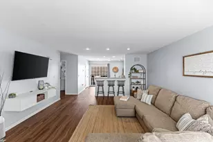 1146 Kinneton, Columbus, OH 43228 - Photo 5