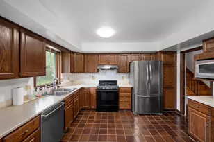 4319 Braunton Rd, Columbus, OH 43220 - Photo 13