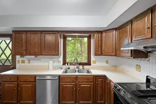 4319 Braunton Rd, Columbus, OH 43220 - Photo 17