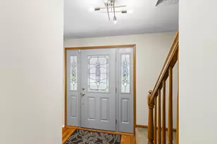 958 Windbourne St, Columbus, OH 43230 - Photo 5