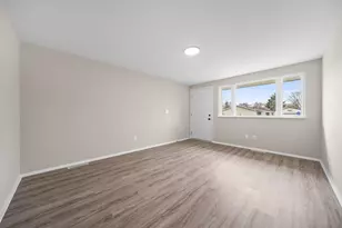 2414 Taymouth Rd, Columbus, OH 43229 - Photo 13