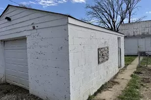 256 Loxley Dr, Columbus, OH 43207 - Photo 13