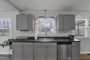 224 Brentwood Dr NE, Newark, OH 43055 - Photo 15