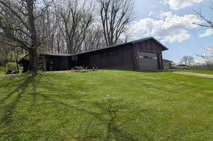 228 Crowley Dr, Roseville, OH 43777 - Photo 1