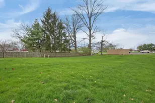 585 Tall Oaks Dr, Columbus, OH 43230 - Photo 35