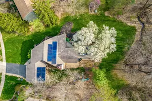 83 Forest Ridge Ct, Powell, OH 43065 - Photo 3