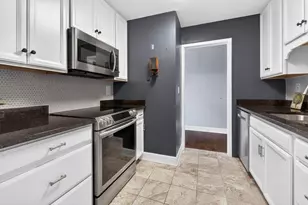 1000 Urlin Ave, Columbus, OH 43212 - Photo 11