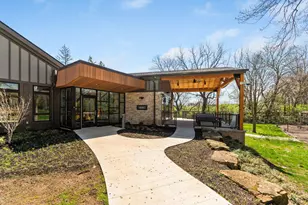 1000 Urlin Ave, Columbus, OH 43212 - Photo 17