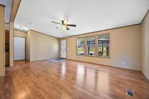 9176 Baker Rd NE, Saint Louisville, OH 43071 - Photo 9