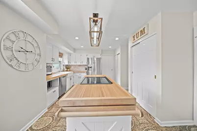 8372 Fairway Drive, Columbus, OH 43235 - Photo 21