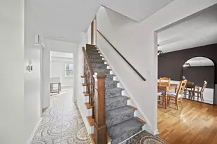 8372 Fairway Dr, Columbus, OH 43235 - Photo 11