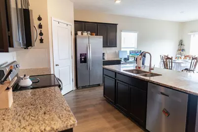433 Sandburg Drive, Lithopolis, OH 43136 - Photo 7