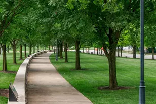 250 W Spring St, Columbus, OH 43215 - Photo 49