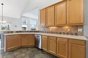 6399 Dorchester Dr, Westerville, OH 43082 - Photo 23