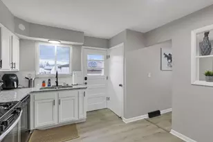 1833 Berkeley Rd, Columbus, OH 43207 - Photo 9