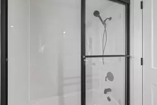 1088 Parkleigh Rd, Columbus, OH 43220 - Photo 35