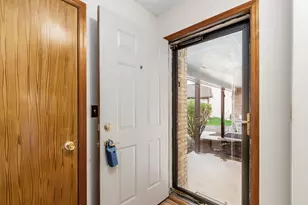 7673 Key Deer Dr, Columbus, OH 43085 - Photo 3