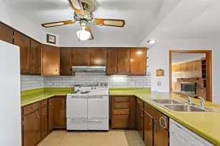 236 Weydon Rd, Worthington, OH 43085 - Photo 7
