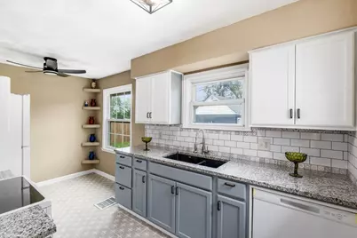 2040 E 5th Avenue, Columbus, OH 43219 - Photo 9