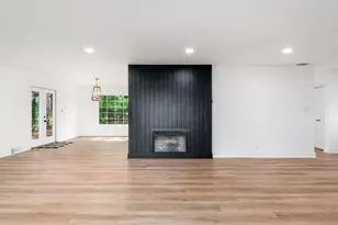 328 Fairway Cir, Whitehall, OH 43213 - Photo 11