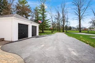 328 Fairway Cir, Whitehall, OH 43213 - Photo 47