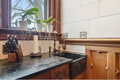 875 E Broad Street, Columbus, OH 43205 - Photo 49