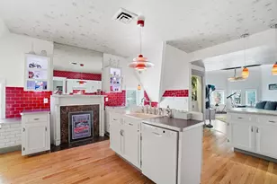 875 E Broad St, Columbus, OH 43205 - Photo 115