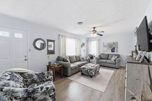 437 Madison Dr N, West Jefferson, OH 43162 - Photo 5