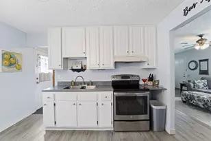 437 Madison Dr N, West Jefferson, OH 43162 - Photo 11