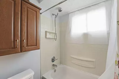 437 Madison Drive N, West Jefferson, OH 43162 - Photo 15