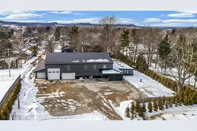 427 Maple Avenue, Utica, OH 43080 - Photo 1