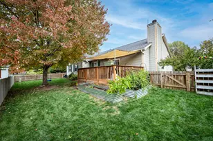 6833 Spruce Pine Dr, Columbus, OH 43235 - Photo 19