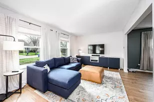 6833 Spruce Pine Dr, Columbus, OH 43235 - Photo 3