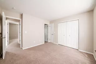 2727 Greystone Dr, Columbus, OH 43220 - Photo 15