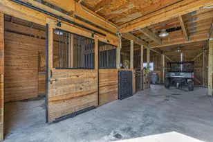 2182 Estates Ct, Clear Creek Township, OH 45066 - Photo 13