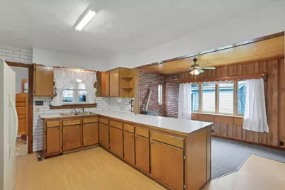 140 S Valley Street, Corning, OH 43730 - Photo 7