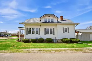 293 Elm St, Duncan Falls, OH 43734 - Photo 5