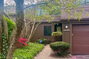2095 Willowick Dr, Columbus, OH 43229 - Photo 3