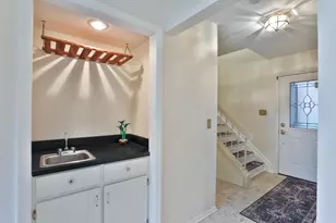 2095 Willowick Dr, Columbus, OH 43229 - Photo 11