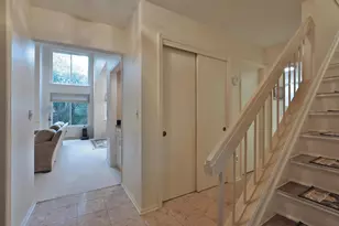 2095 Willowick Dr, Columbus, OH 43229 - Photo 5